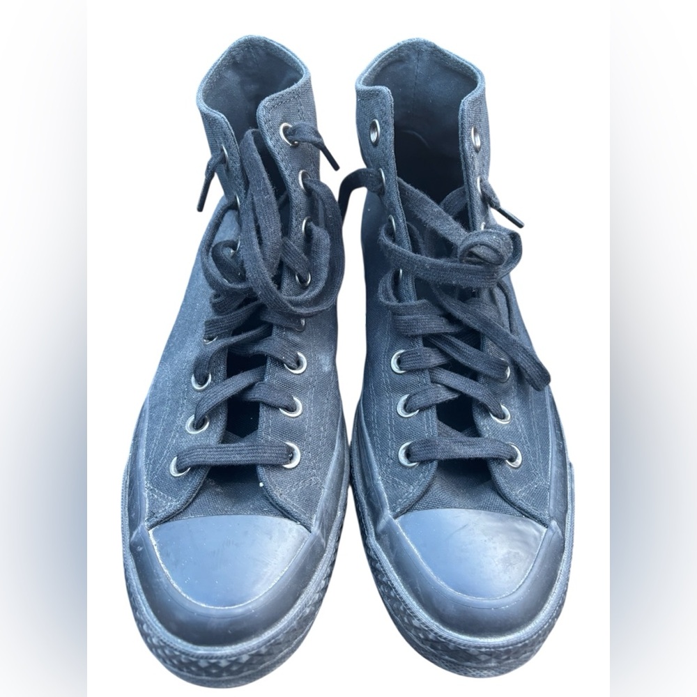 Converse Chuck Taylor Black High-Tops